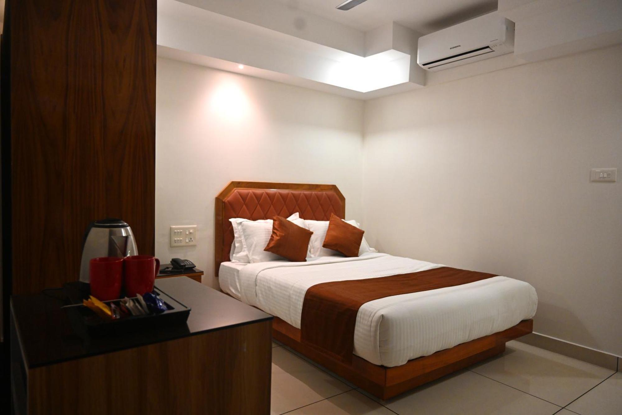 Harley Residency Hotel Kannur Exterior photo