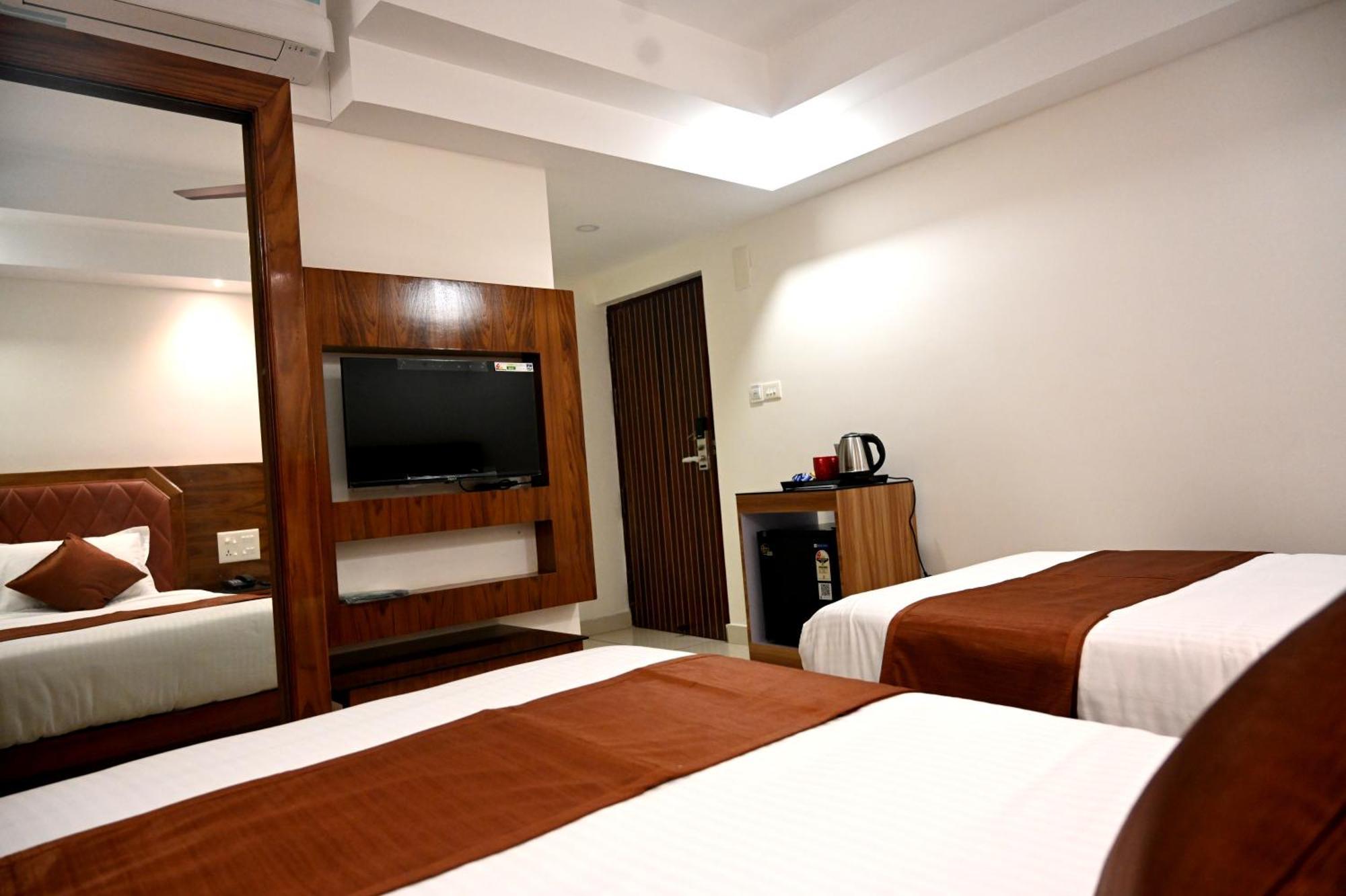 Harley Residency Hotel Kannur Exterior photo