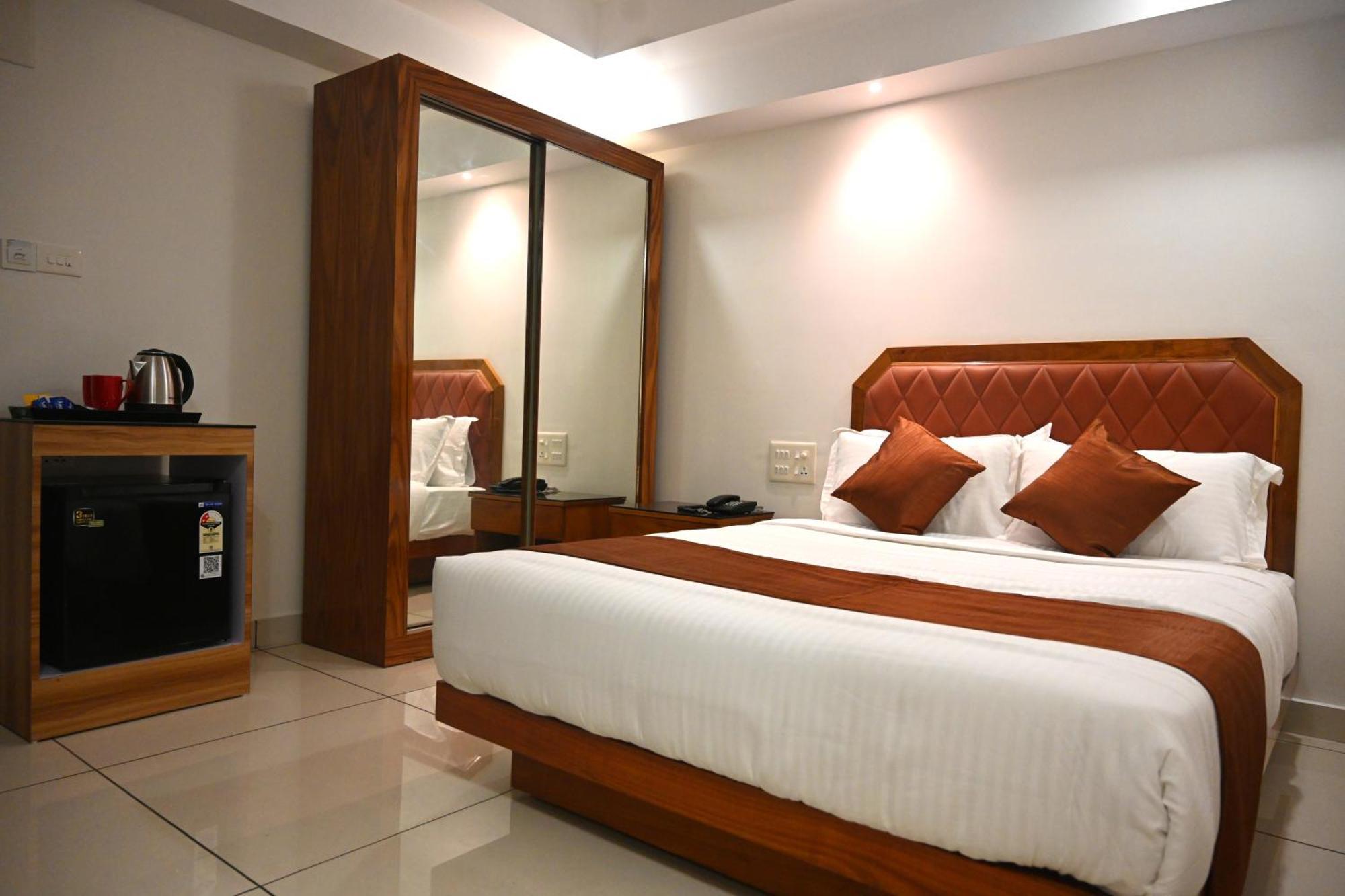 Harley Residency Hotel Kannur Exterior photo